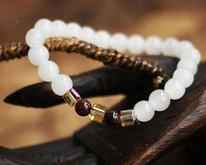 Nouvel été haute qualité grenat naturel blanc calcédoine Bracelets & bracelet pour femmes mode 7 MM perles bijoux en gros