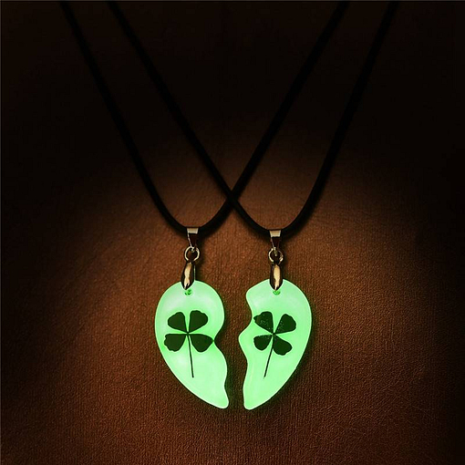 Collier Trèfle Fluo Lumineux